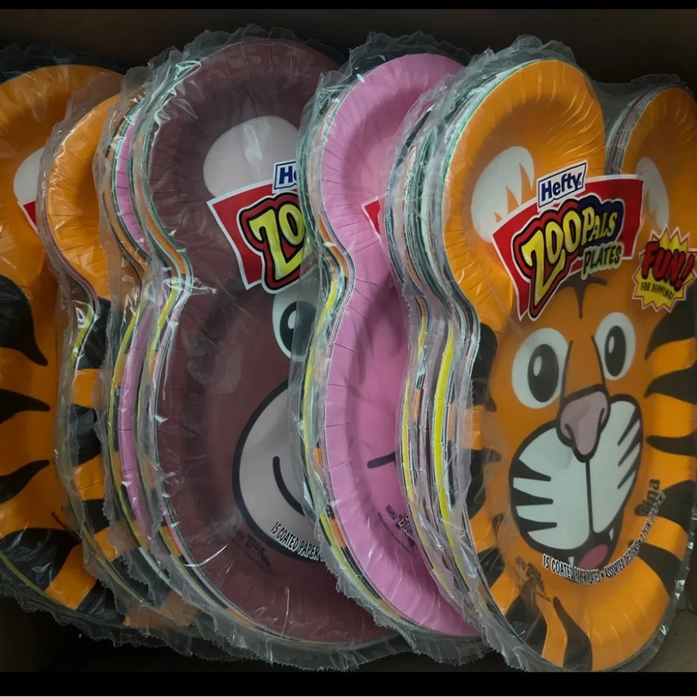 Hefty Zoo Pals Paper Plates 15 Count NEW